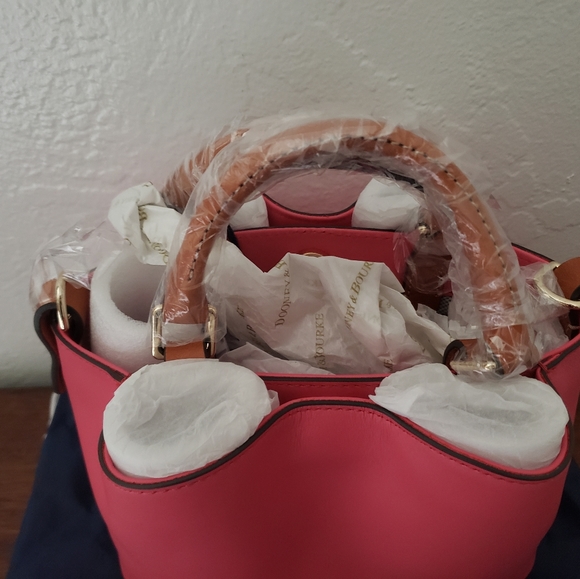 Dooney & Bourke Set - Picture 4 of 11